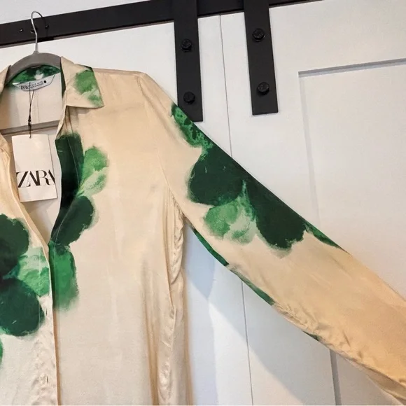 Zara Cream and Green Floral Silk Button-Up Shirt - Picture 4 of 9